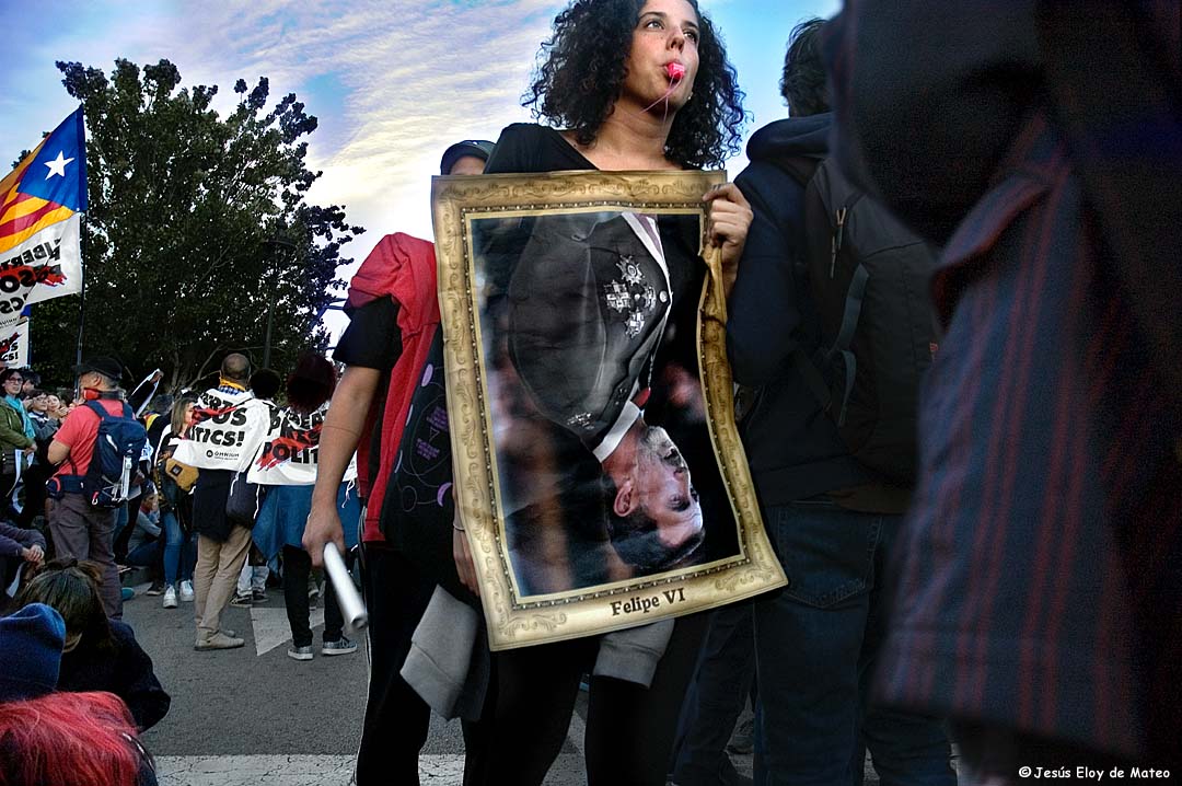 Protesta contra el Rey / Eloy de Mateo
