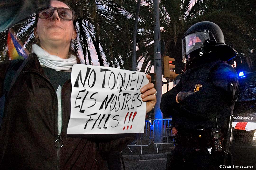 Protesta contra el Rey / Eloy de Mateo