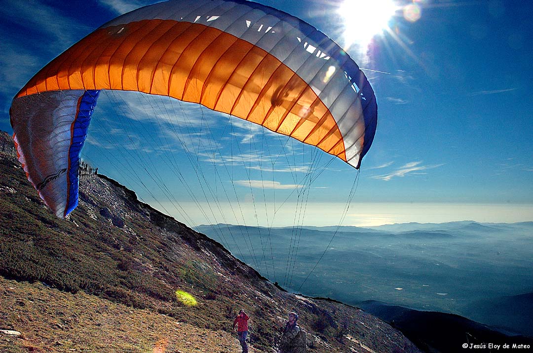 Vuelo sin motor Parapente / Eloy de Mateo